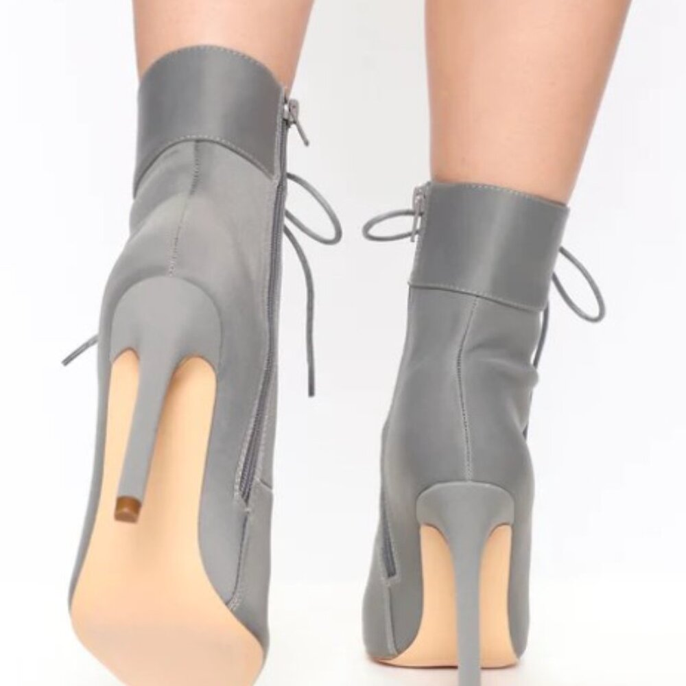Olivia Ferguson Pointy Toe Corset Lace up Bootie  6014  NWT Boutique - Picture 3 of 13